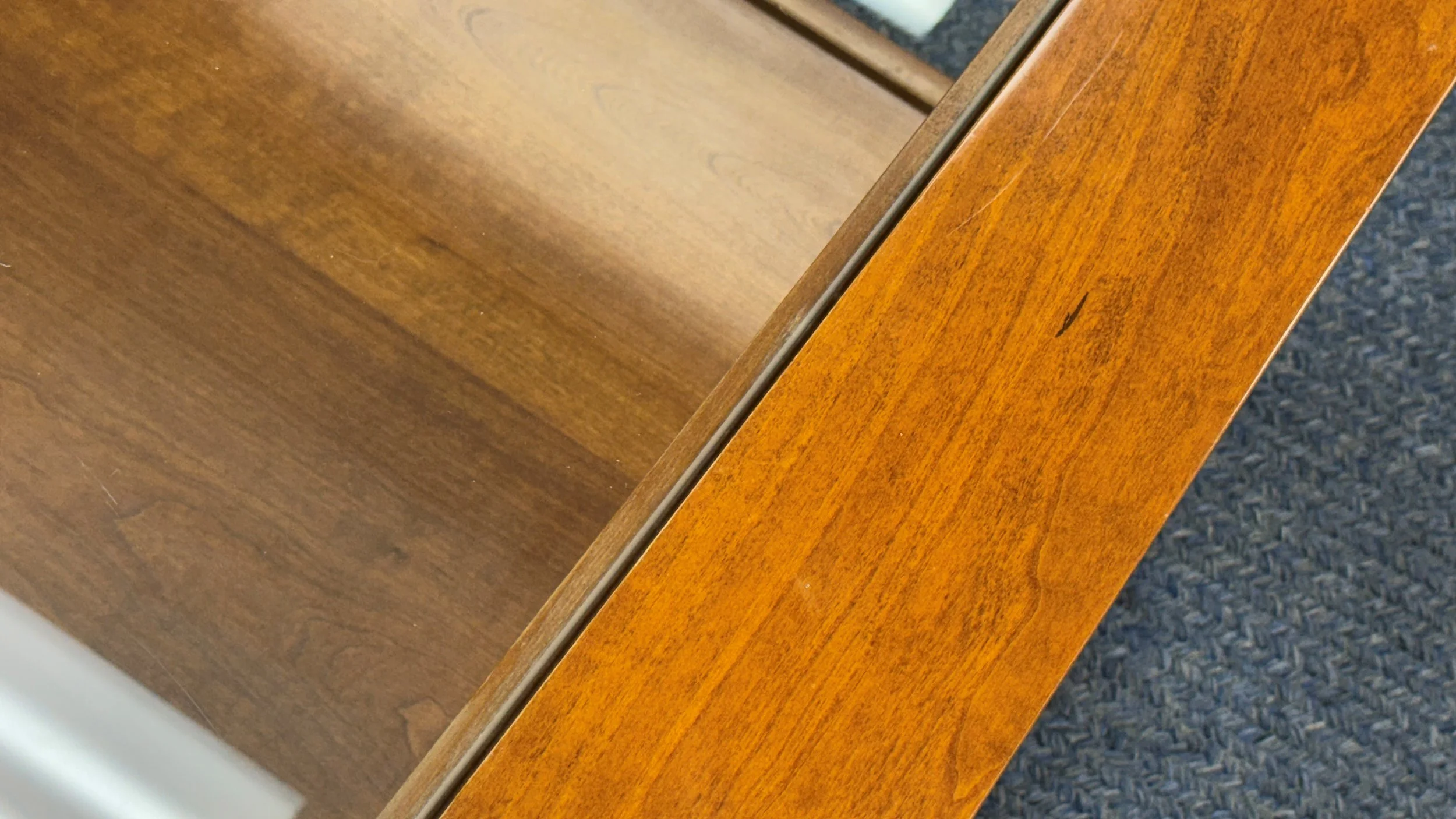 stickley-glass-top-cherry-mission-style-cocktail-coffee-table 08a.jpg