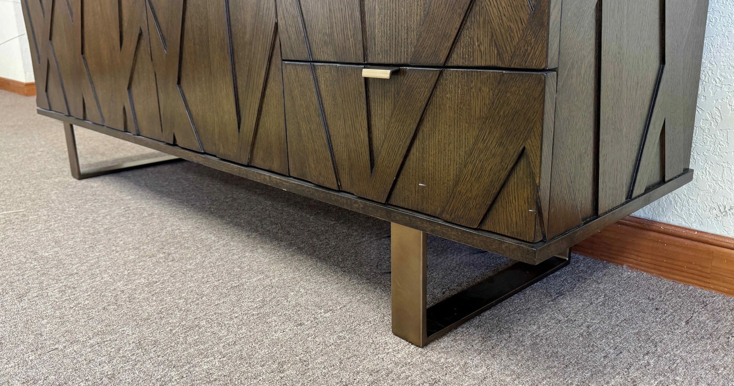 sligh-cross-effect-ellison-media-console-with-infrared-eye-smarteye 11.jpg