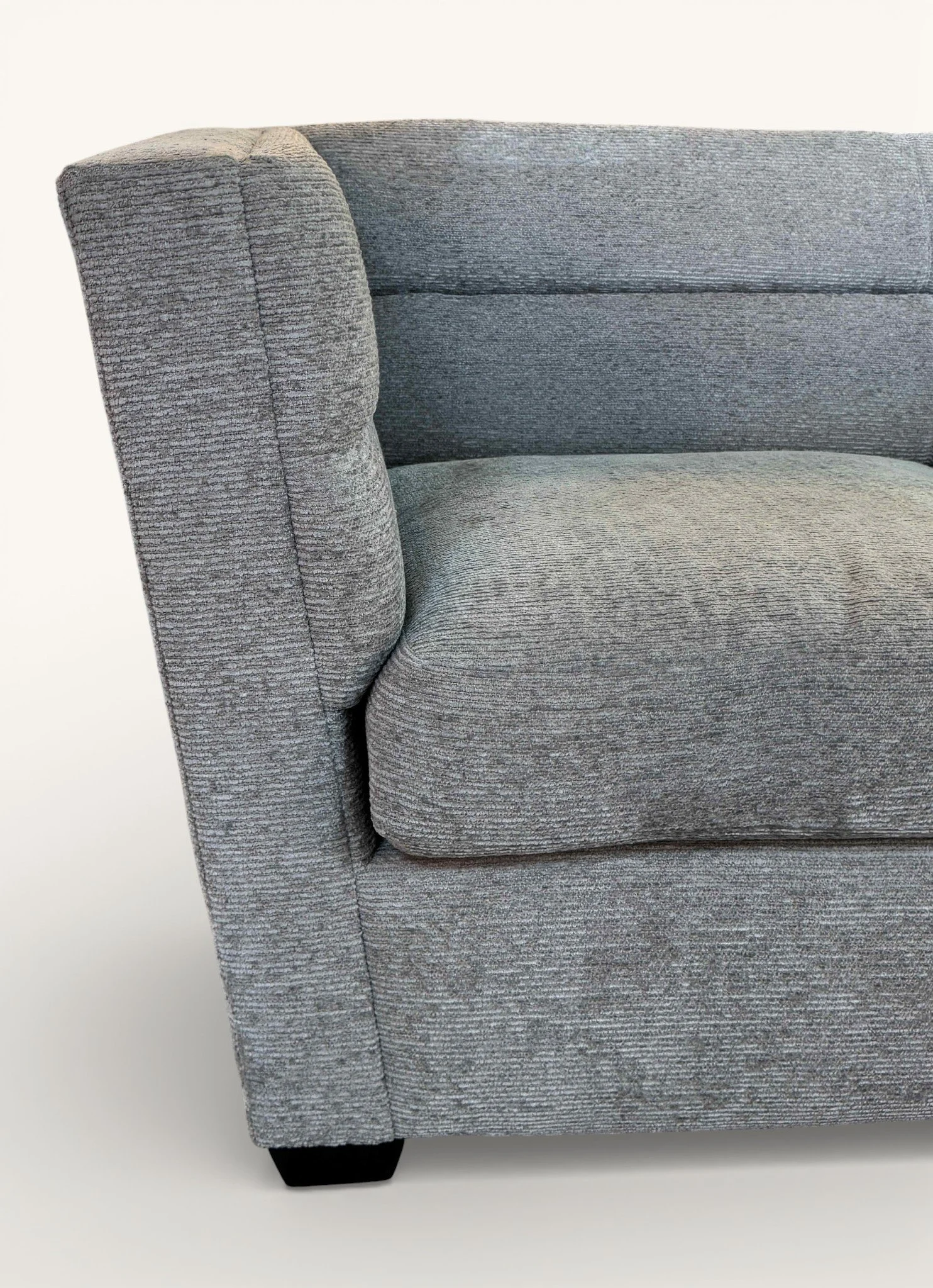 bernhardt-interiors-contemporary-sofa 07-sh.jpg