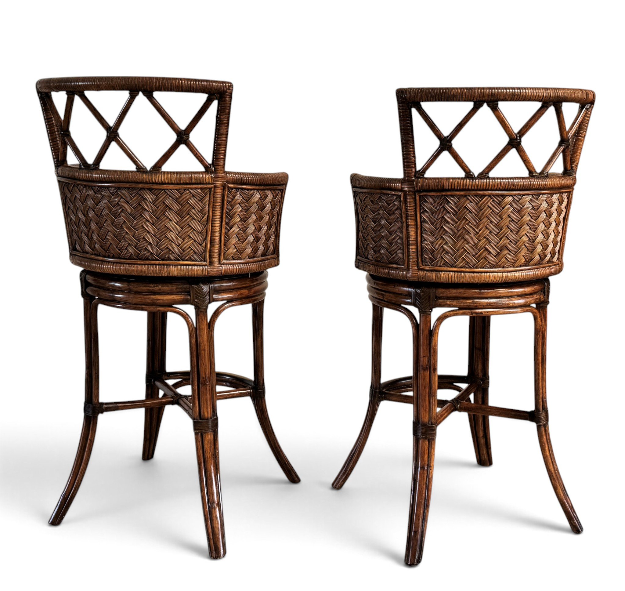 lexington-tommy-bahama-bali-hai-kamala-bay-swivel-bar-stools-set-pair-of-2 05-sh.jpg