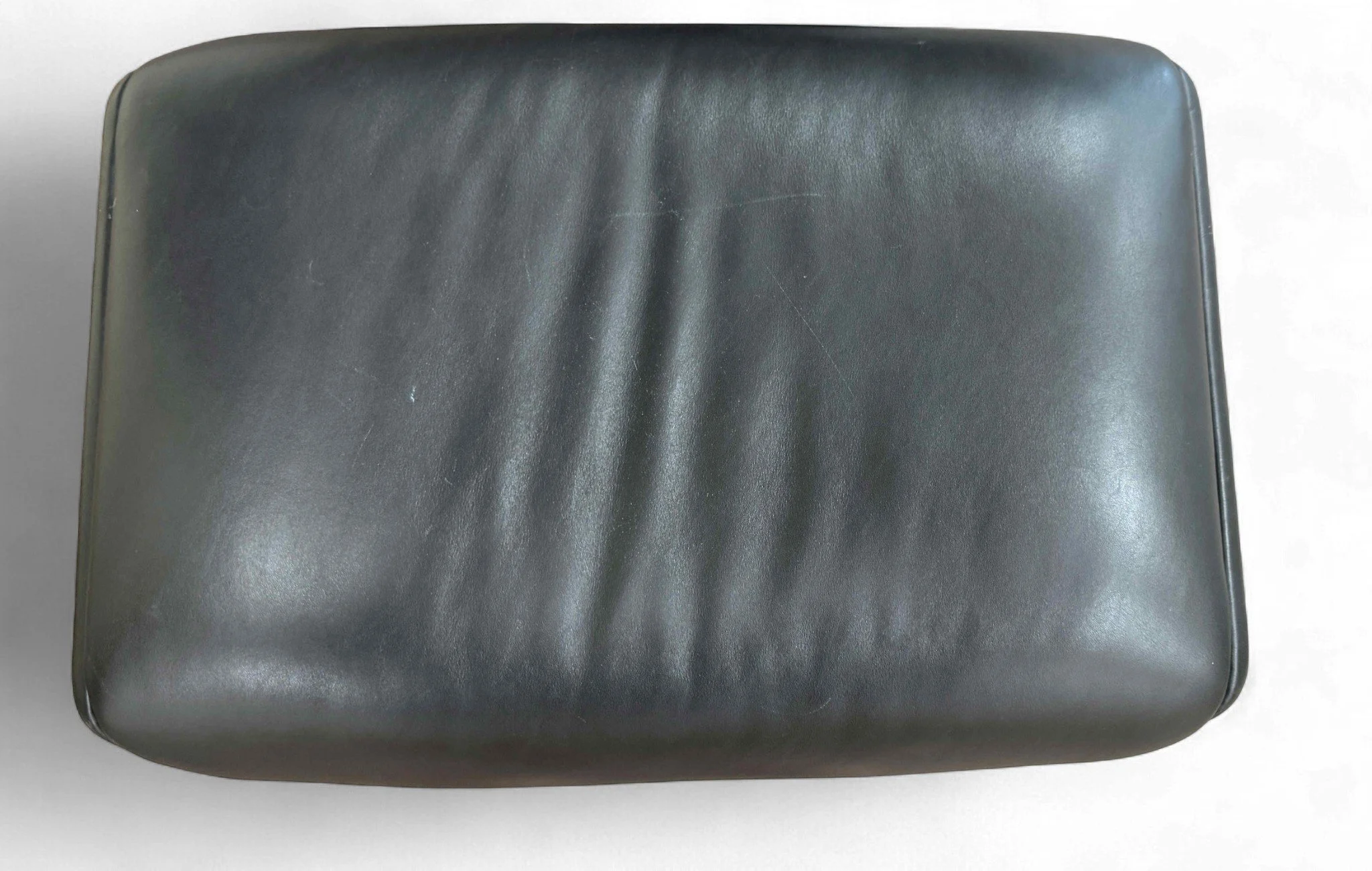 natuzzi-italia-spa-re-vive-leather-swivel-rocker-recliner-ottoman-set 09-sh.jpg