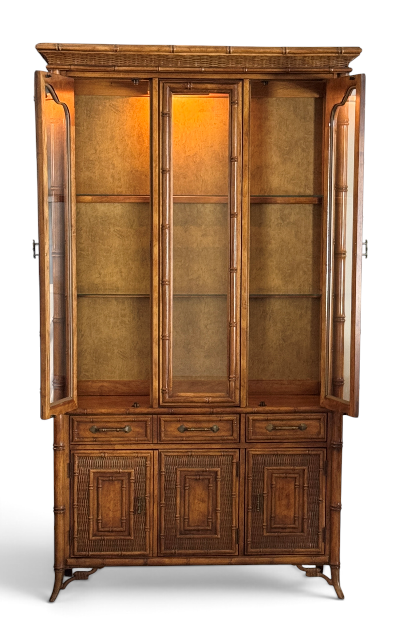 vintage-standley-faux-bamboo-woven-rattan-fretwork-lighted-china-display-cabinet 03-sh.png