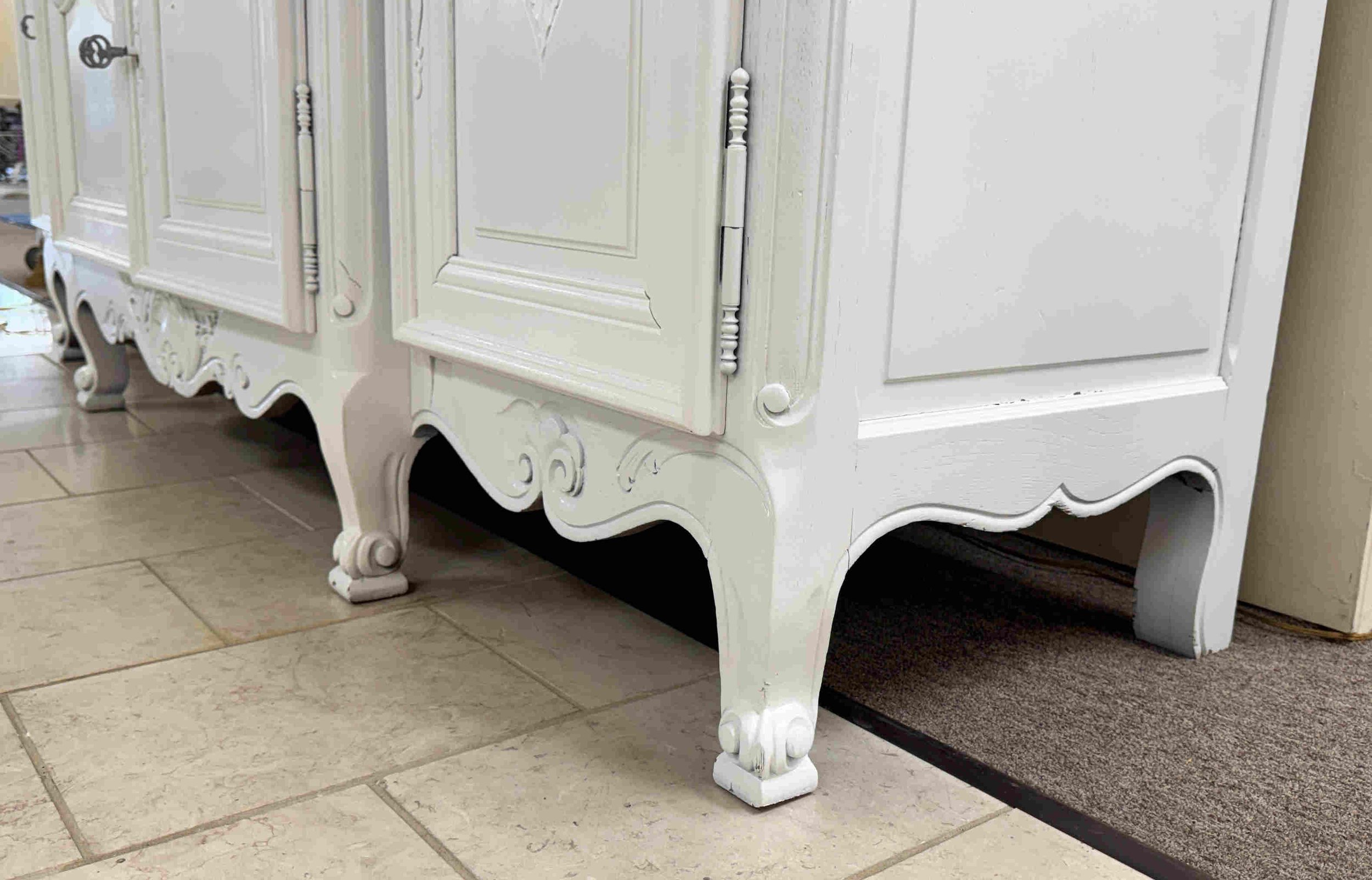 vintage-shabbyy-chic-coastal-painted-sideboard 05.jpg