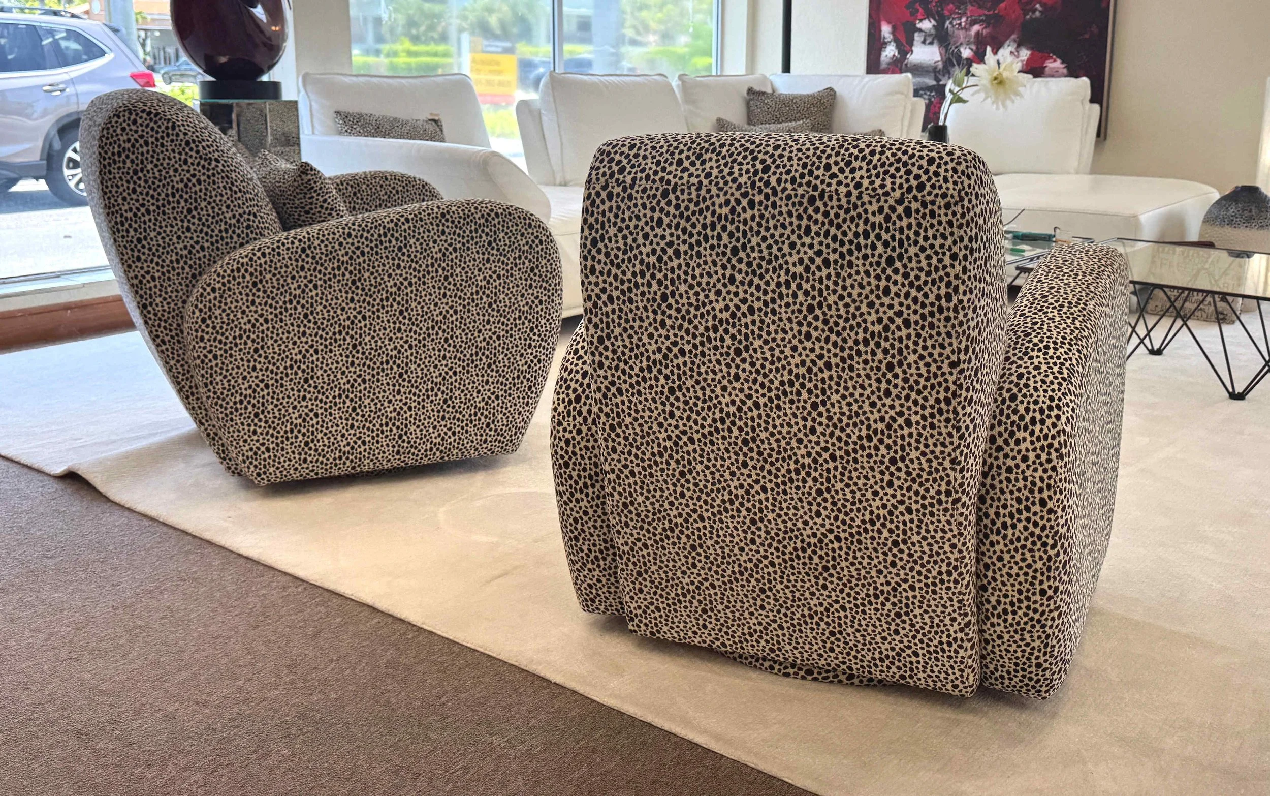 modern-leopard-print-swivel-chairs 04.jpg