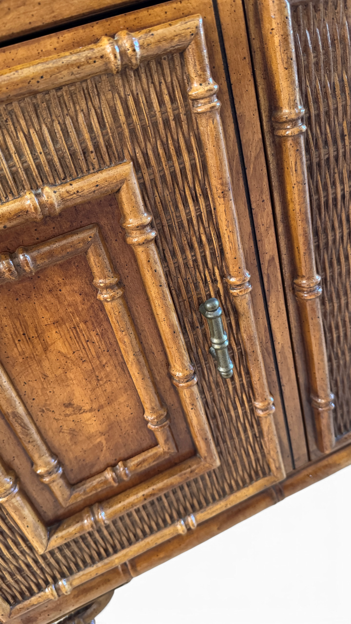 vintage-standley-faux-bamboo-woven-rattan-fretwork-lighted-china-display-cabinet 16-sh.png