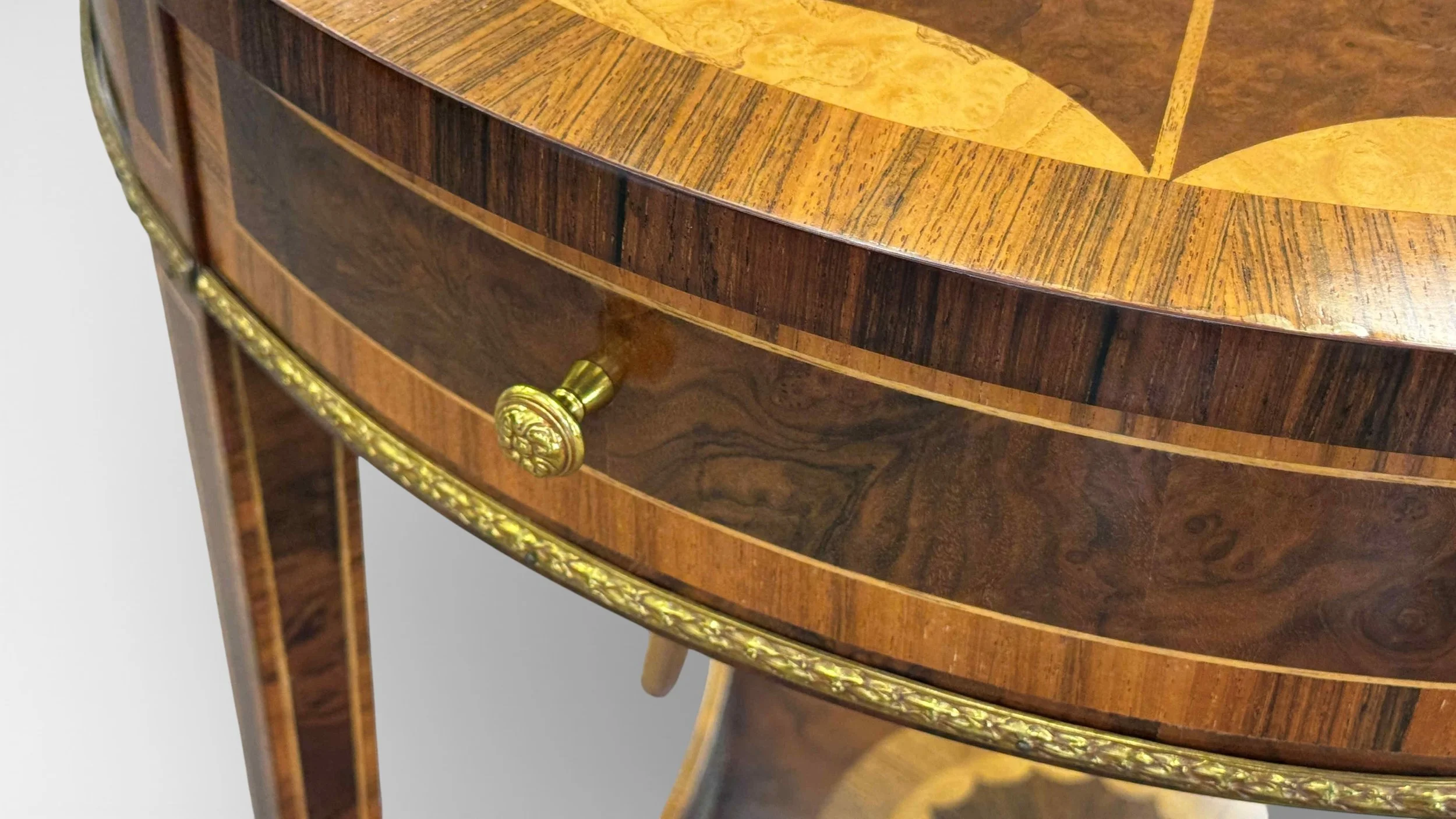 maitland-smith-marquetry-inlaid-occaisional-round-side-table 06-sh.jpg