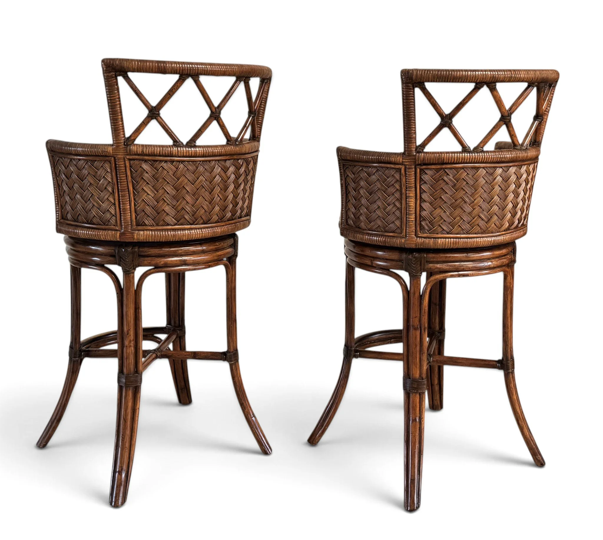 lexington-tommy-bahama-bali-hai-kamala-bay-swivel-bar-stools-set-pair-of-2 06-sh.jpg