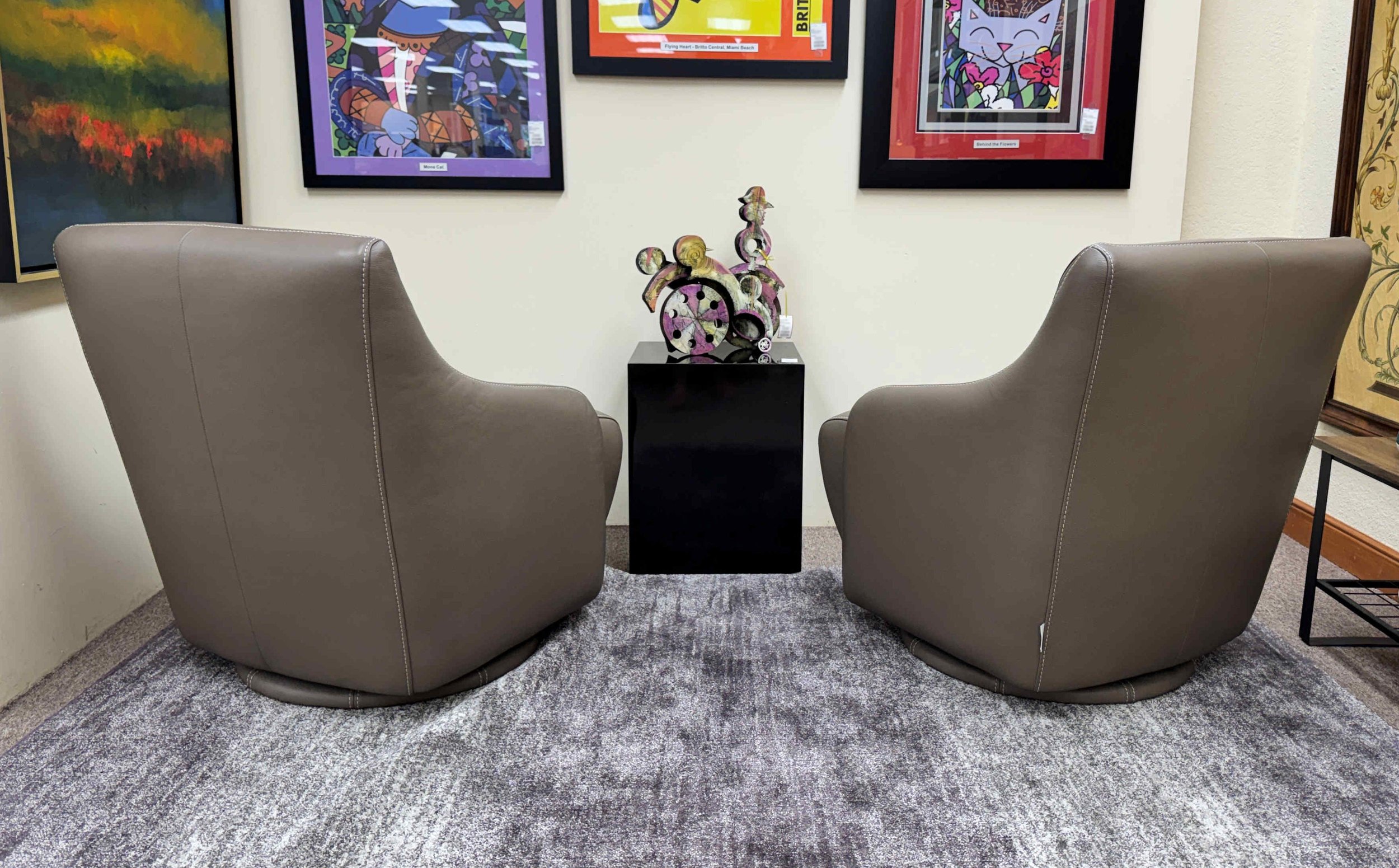 w-schillig-german-leather-nikki-swivel-lounge-chairs-set-pair-of-2 06.jpg