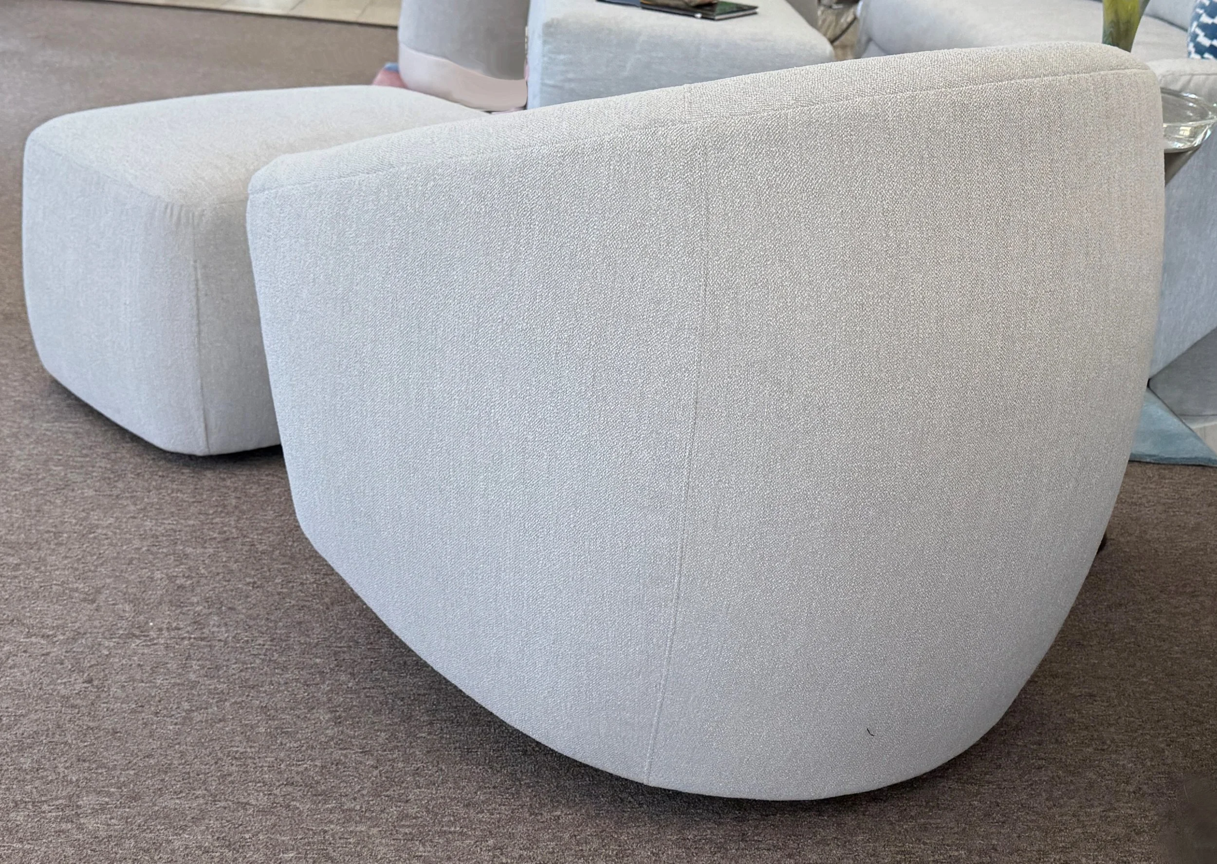 vanguard-gabriella-swivel-chair-anderson-ottoman-set 04.jpg