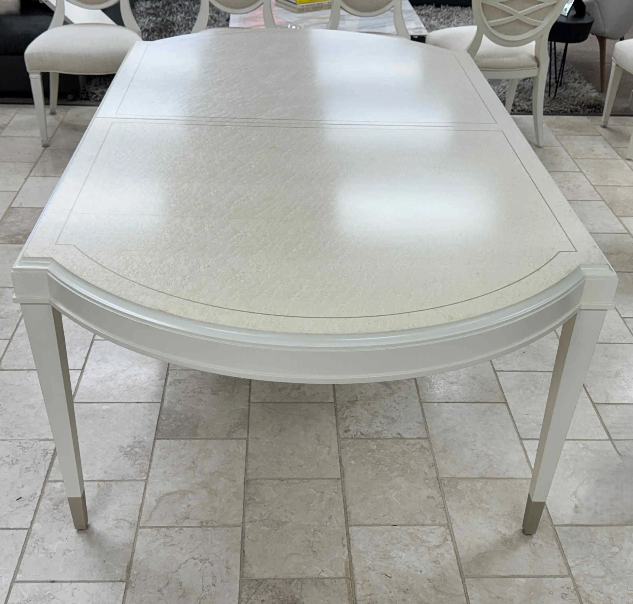 caracole-feast-your-eyes-dining-table 09.jpg