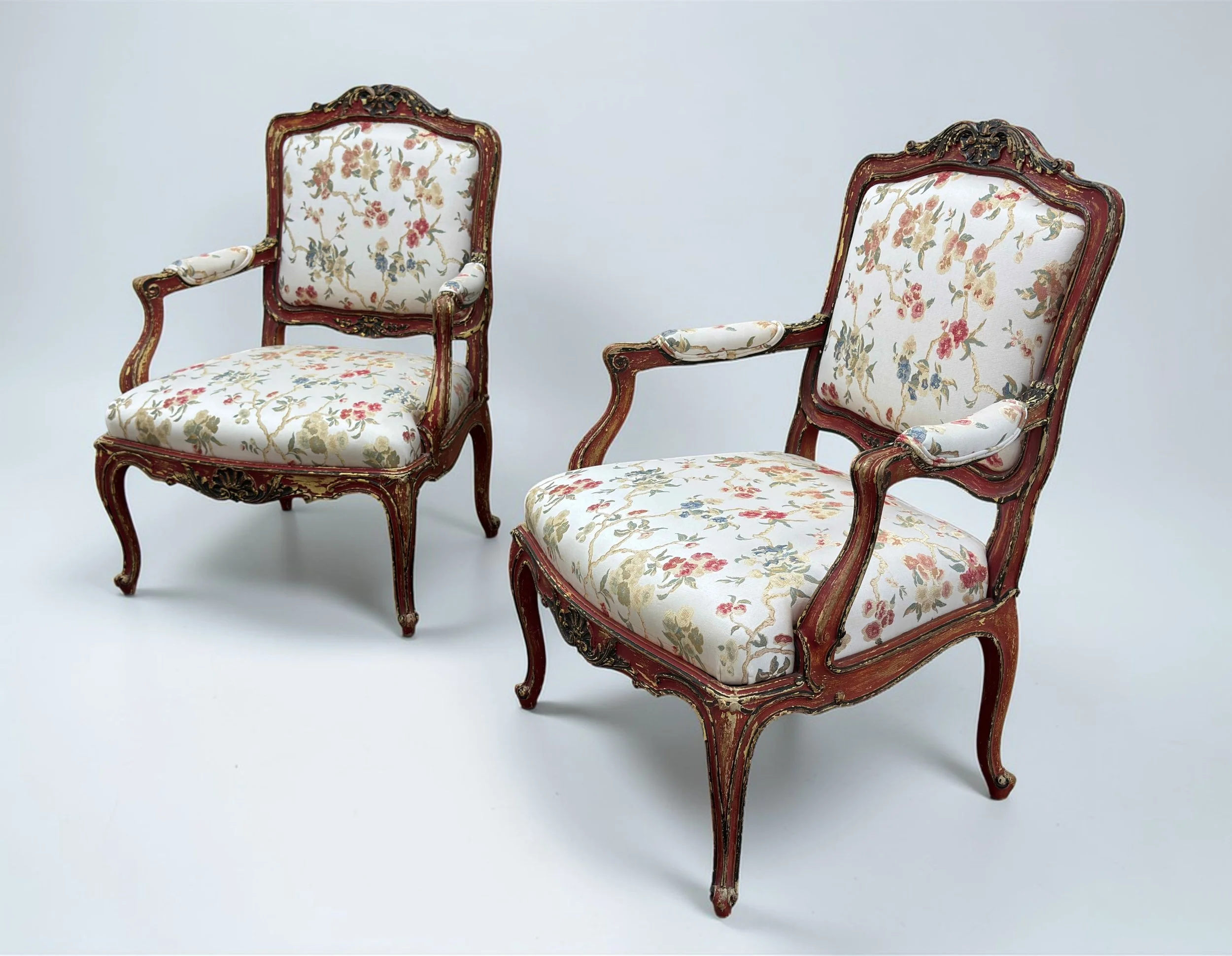 vintage-french-louis-xv-bergere-armchairs-distressed-set-pair-of-2 04-studio.jpg