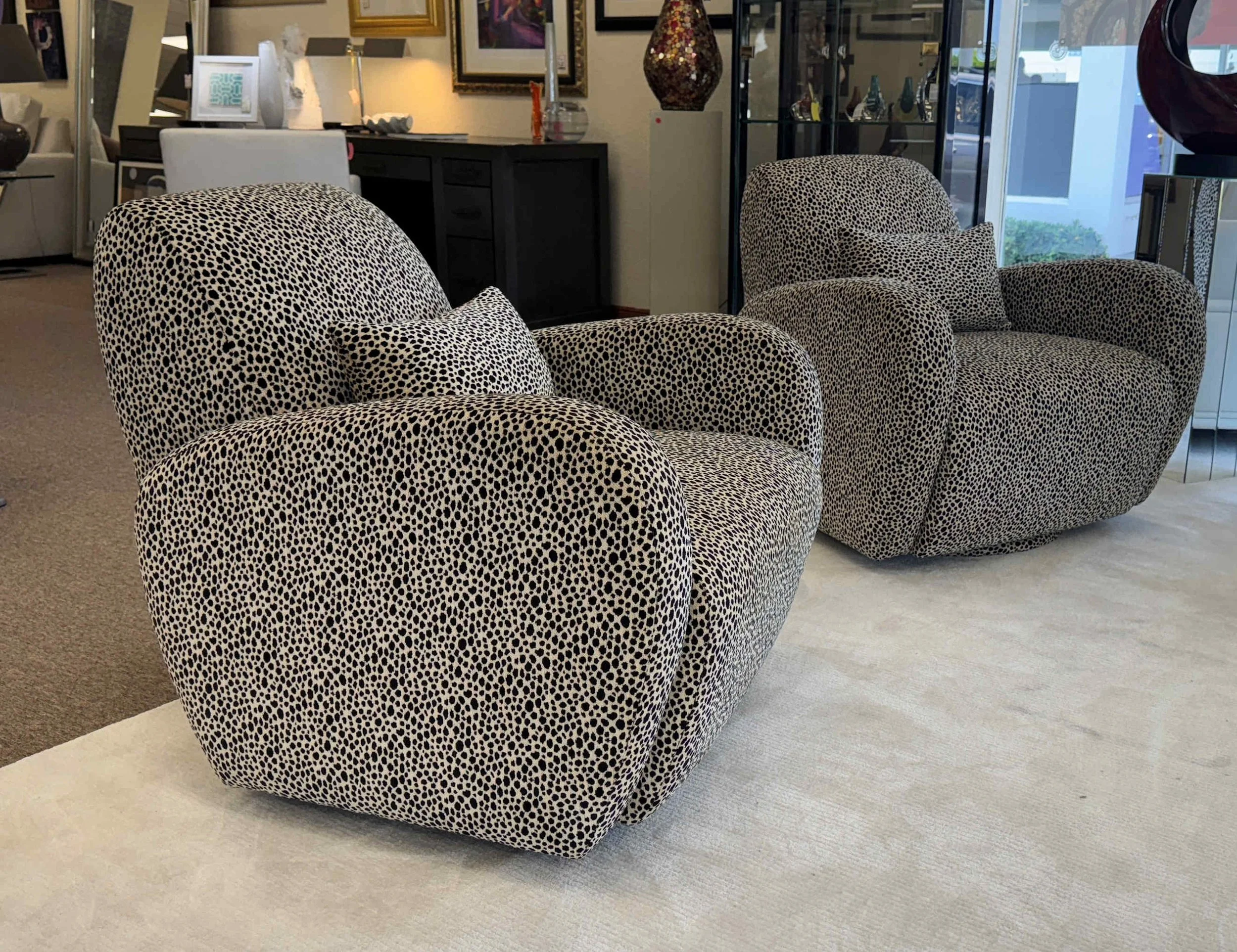 modern-leopard-print-swivel-chairs 03.jpg