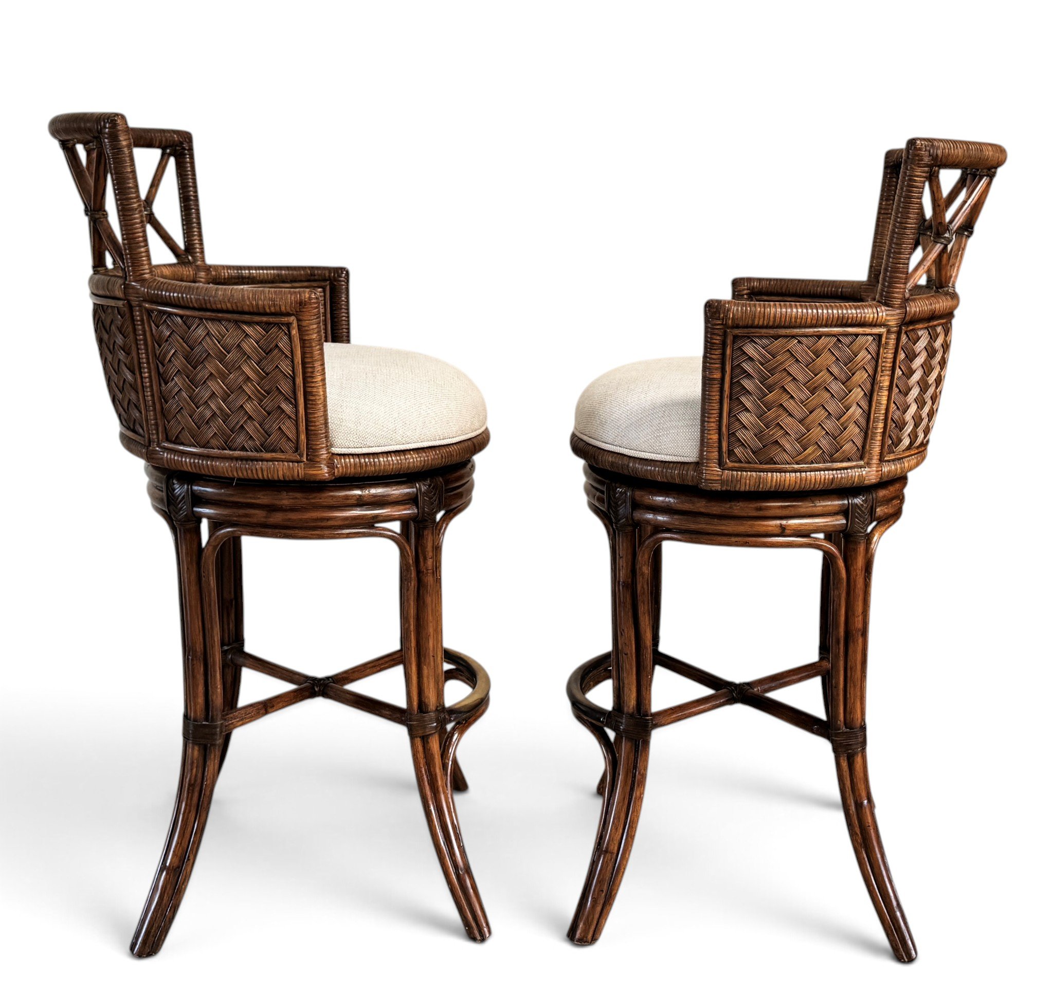 lexington-tommy-bahama-bali-hai-kamala-bay-swivel-bar-stools-set-pair-of-2 04-sh.jpg