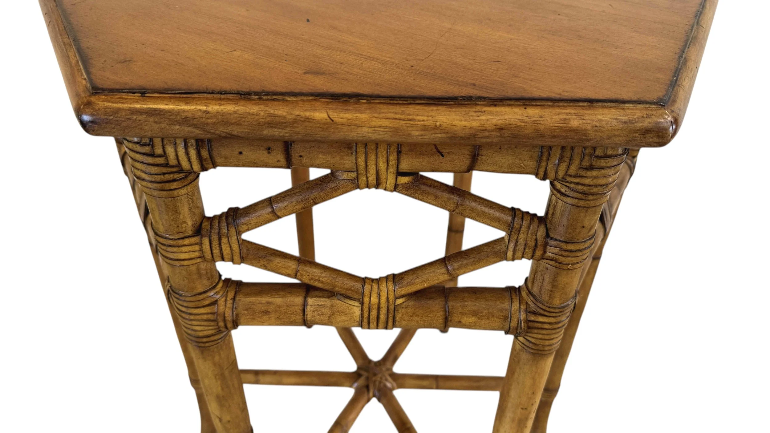 lexington-tommy-bahama-beach-house-coral-springs-rattan-accent-table 04sh.jpg