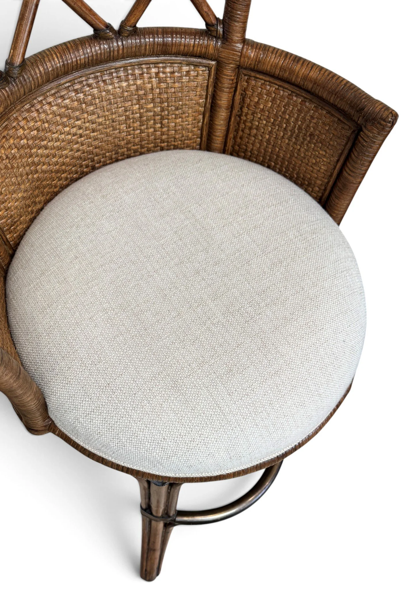 lexington-tommy-bahama-bali-hai-kamala-bay-swivel-bar-stools-set-pair-of-2 09g-sh.jpg