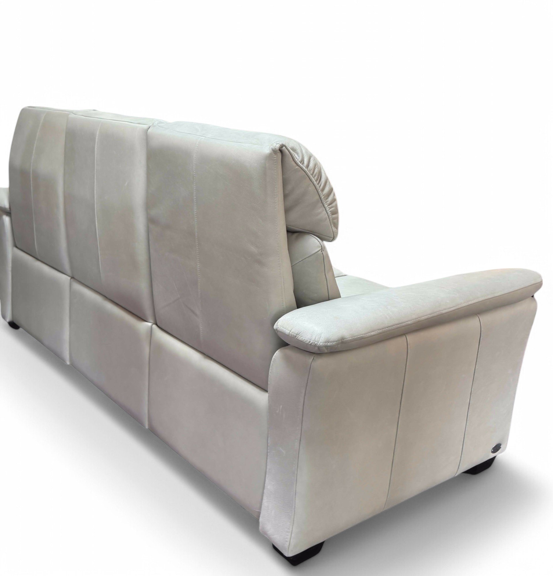 design-ns-motorized-reclining-sofa 04a.jpg