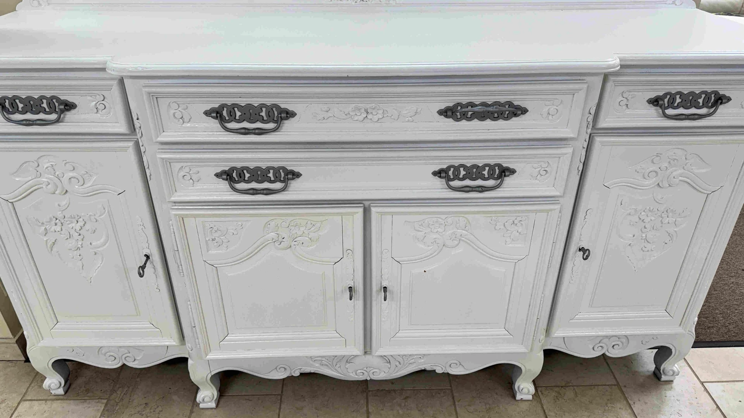 vintage-shabbyy-chic-coastal-painted-sideboard 07.jpg
