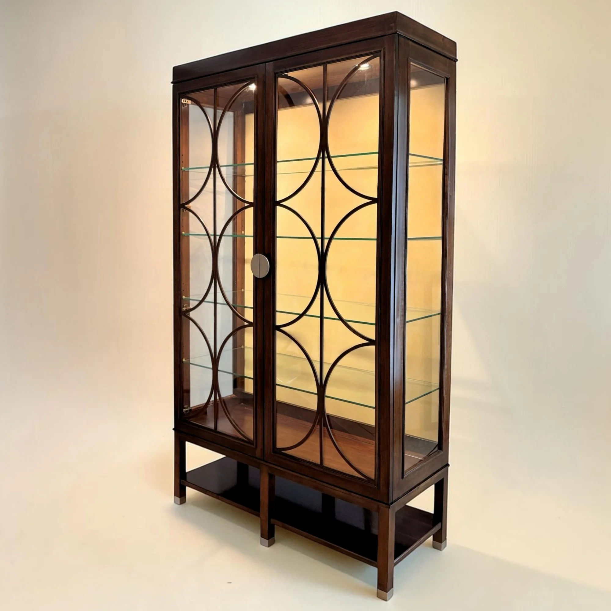 hickory-white-skyloft-china-cabinet 00STUDIO02.jpg
