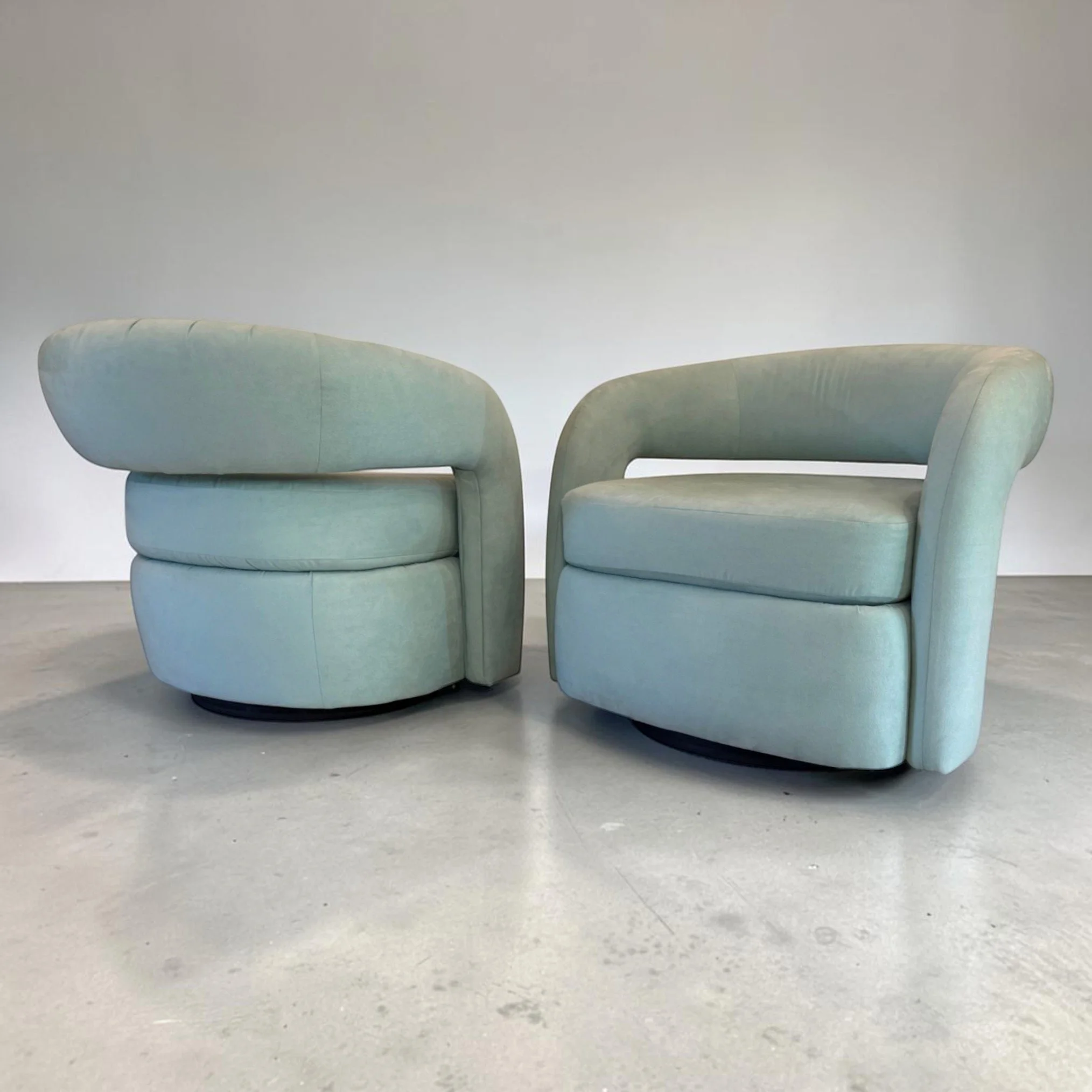 signed-authentic-weiman-targa-swivel-chairs-pair-set-of-2 STUDIO.jpg