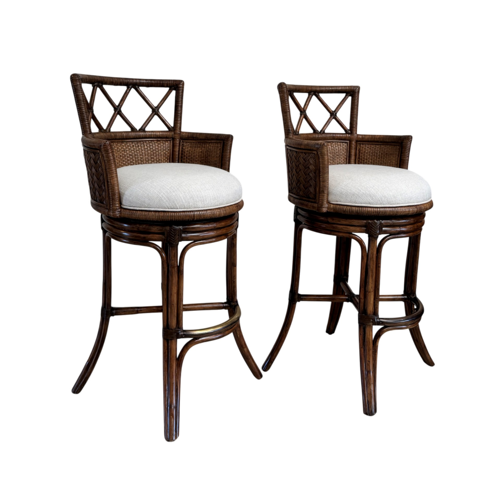 lexington-tommy-bahama-bali-hai-kamala-bay-swivel-bar-stools-set-pair-of-2 00etsy.png