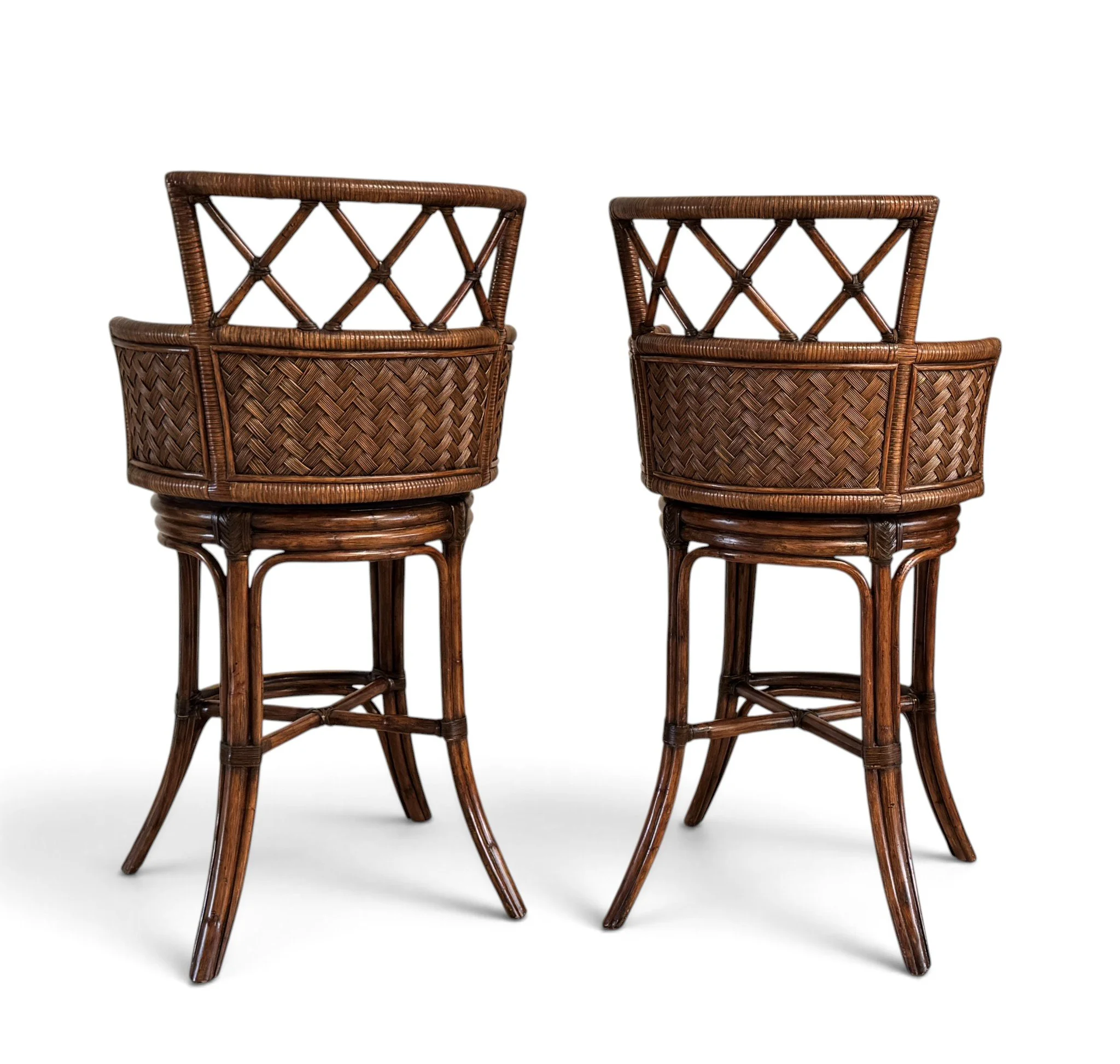 lexington-tommy-bahama-bali-hai-kamala-bay-swivel-bar-stools-set-pair-of-2 07-sh.jpg