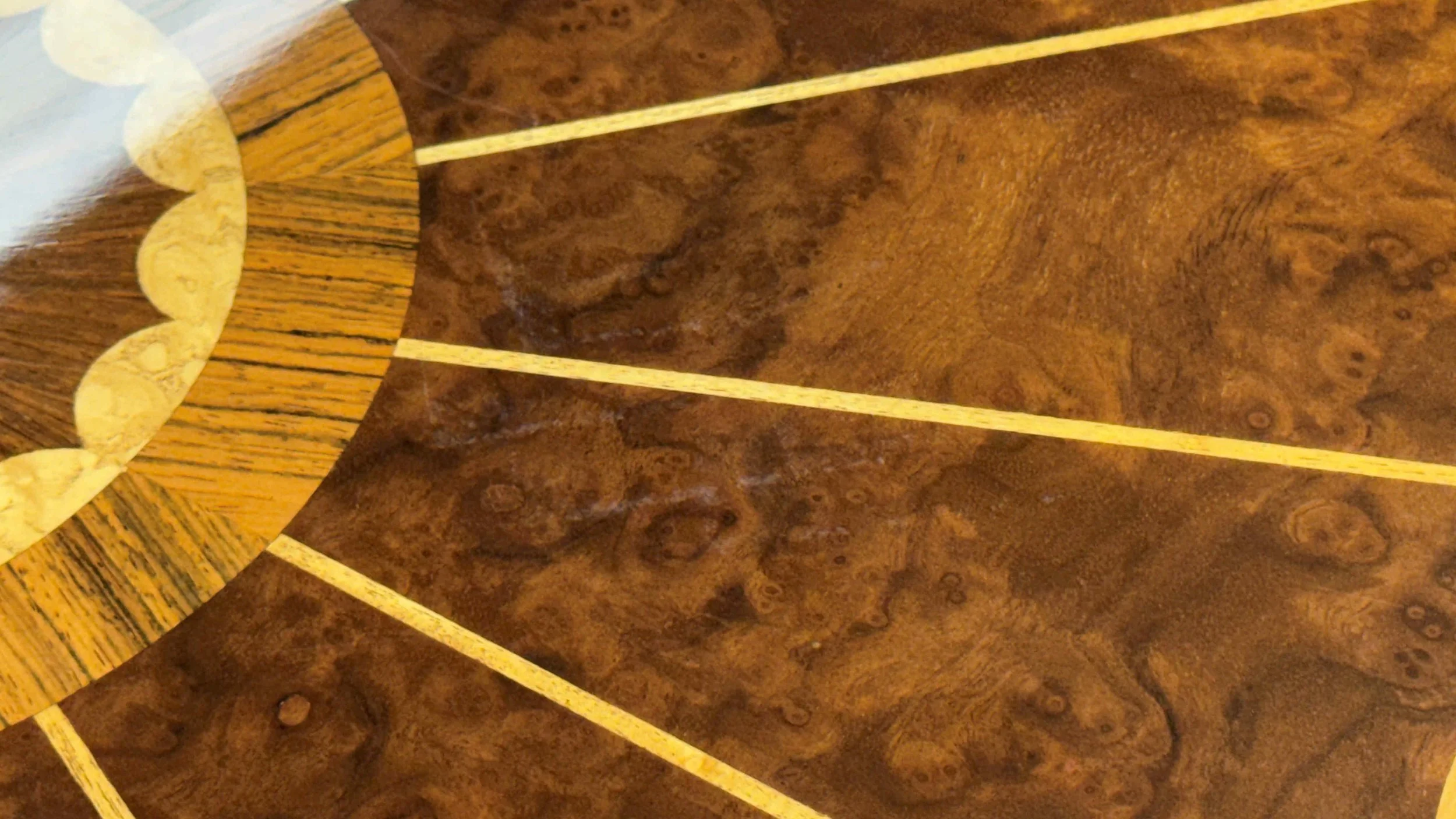 maitland-smith-marquetry-inlaid-occaisional-round-side-table 09.jpg