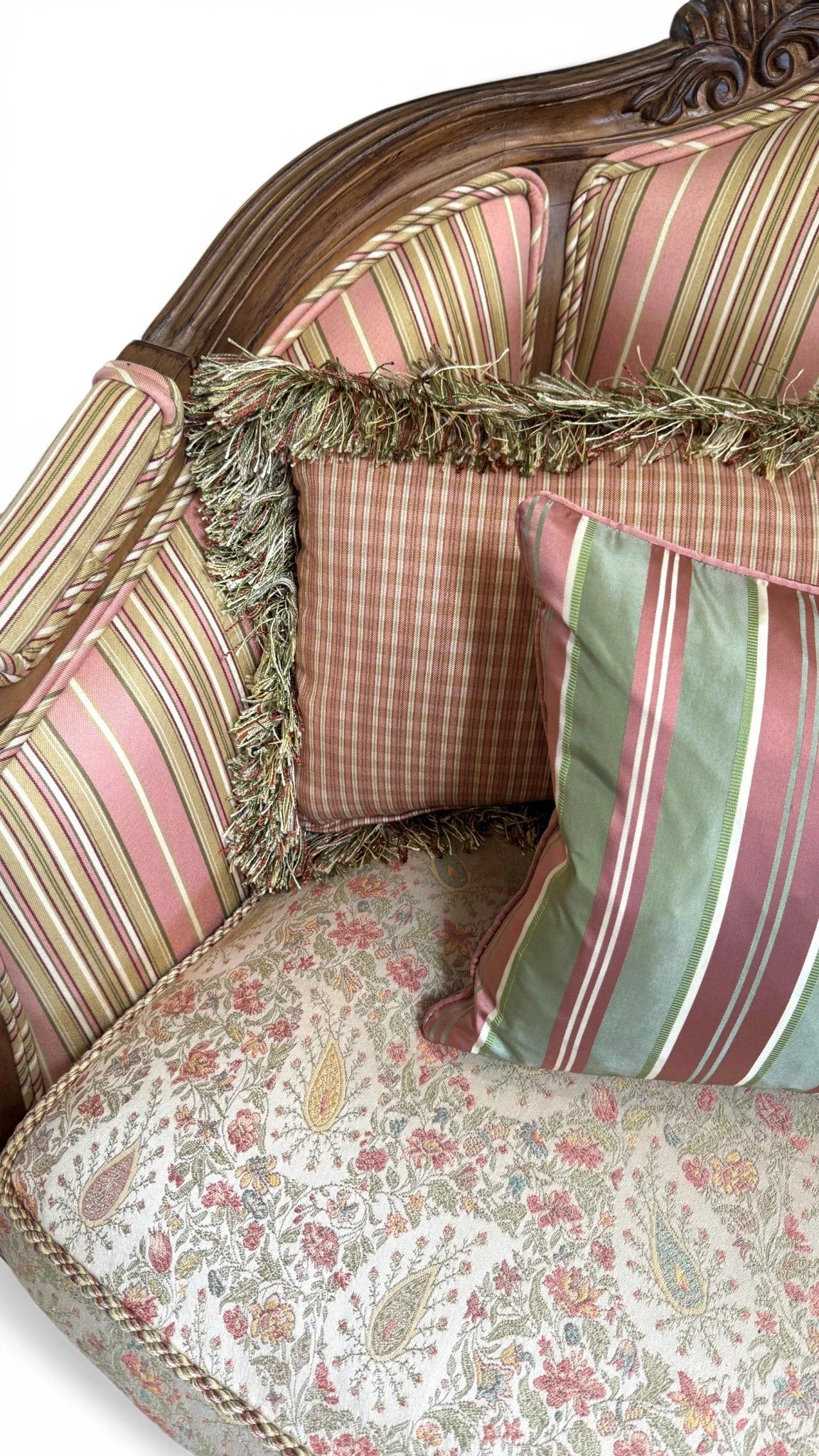 vintage-thomasville-french-provincial-loveseat-settee 15a-sh.jpg