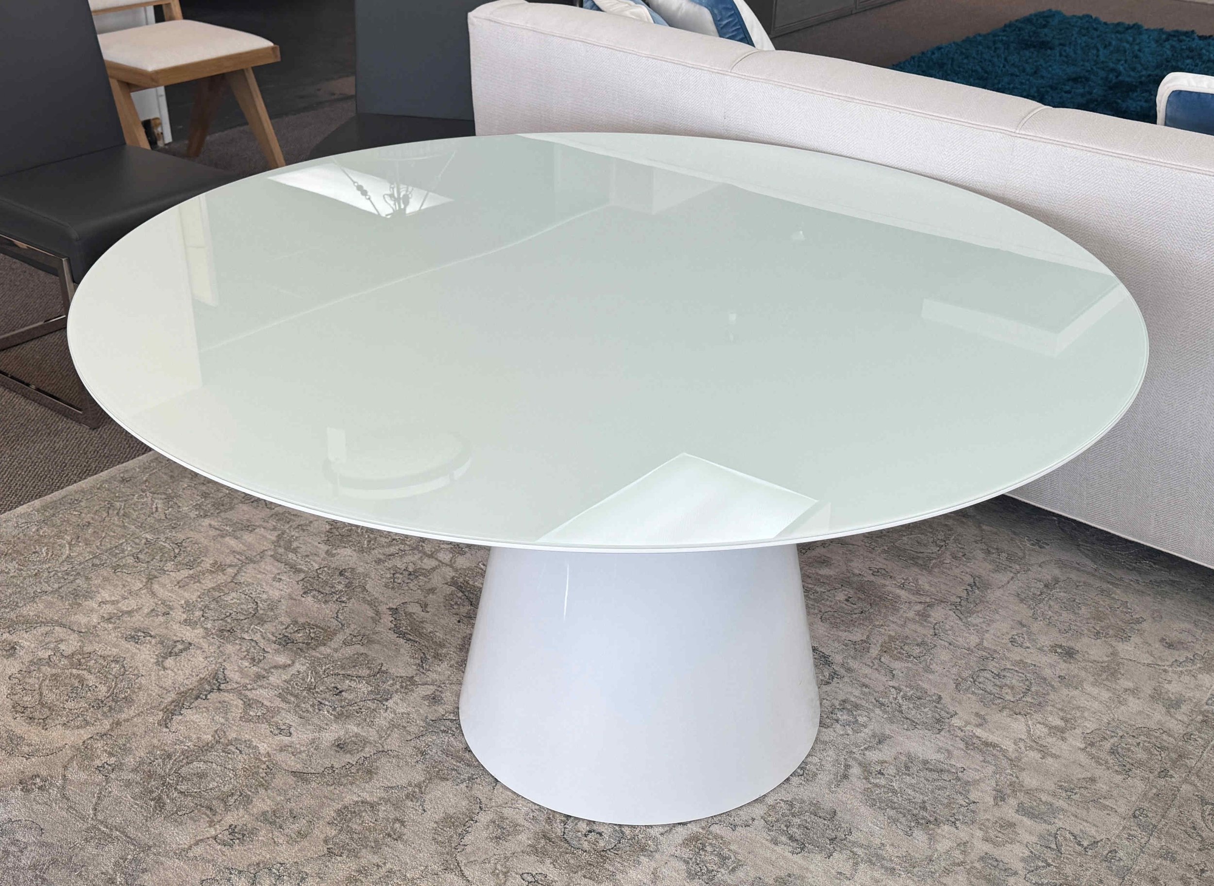 sobe-modern-round-embossed-glass-dining-table 03.jpg