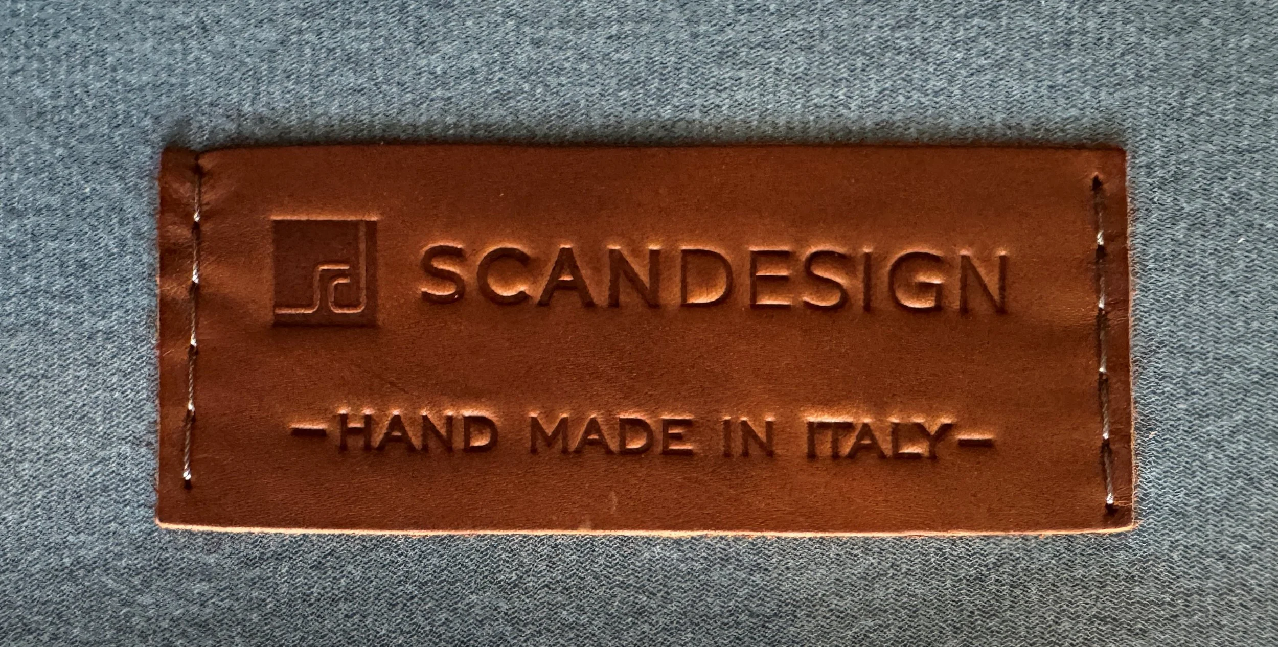 scandesign-scan-design-italian-leather-modern-sofa 11.jpg