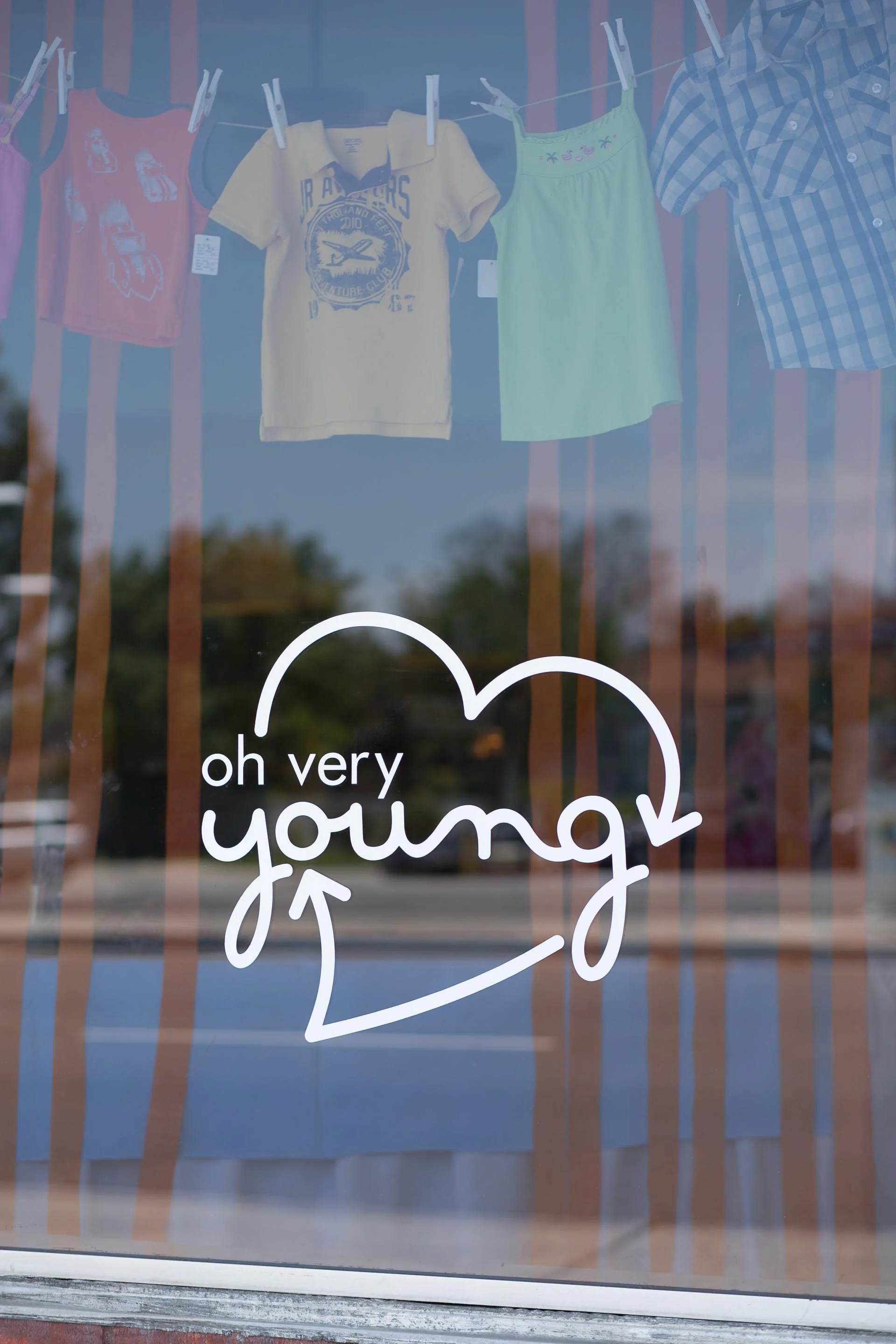 OH_VERY_YOUNG_LONG_BEACH_STORE_013.jpg