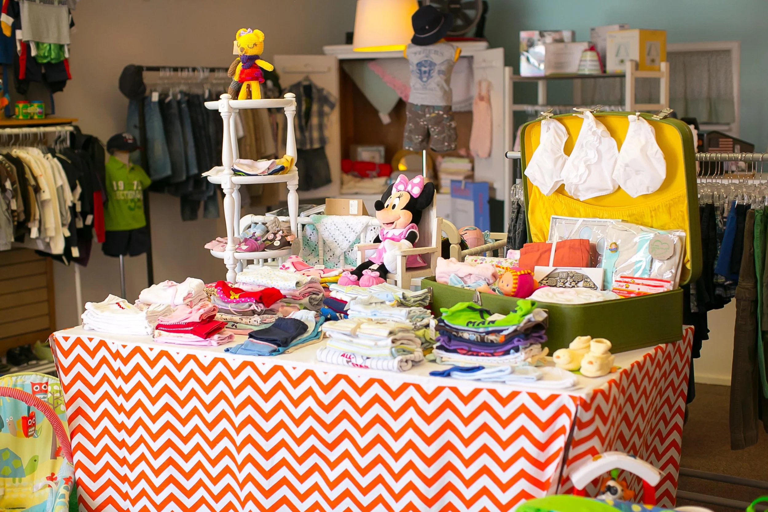 OH_VERY_YOUNG_LONG_BEACH_STORE_062.jpg