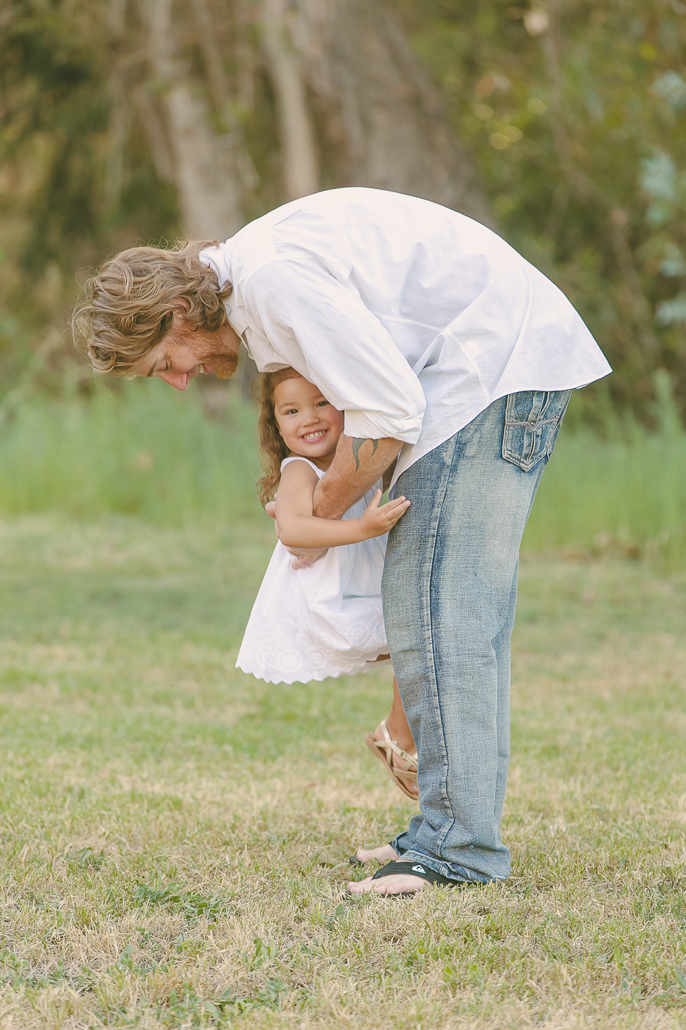 Beautiful Los Angeles Family Portraits, capture life's moments, San Gabriel Valley Photography, Gina Holt, Southern California children's photos, amazing images of families, Adorable little girl