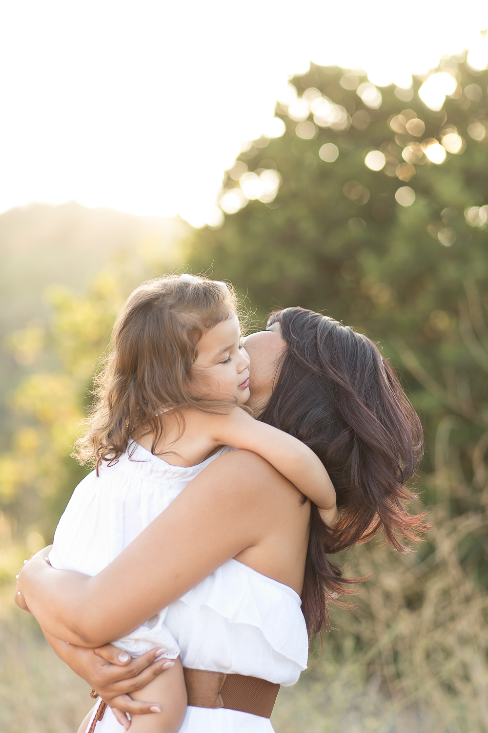 Beautiful Los Angeles Family Portraits, capture life's moments, San Gabriel Valley Photography, Gina Holt, Southern California children's photos, amazing images of families, Adorable little girl