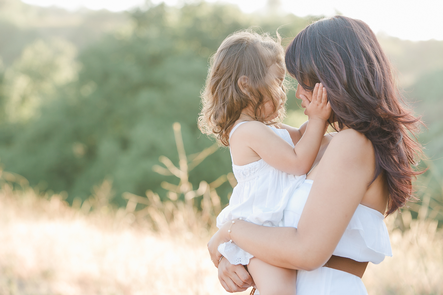 Beautiful Los Angeles Family Portraits, capture life's moments, San Gabriel Valley Photography, Gina Holt, Southern California children's photos, amazing images of families, Adorable little girl
