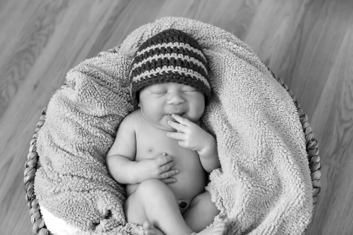 Costa Mesa Newborn Lifestyle Portraits, Orange County Family Photos, Daddy's first teddy bear, Gina Holt Photography, Family Photography