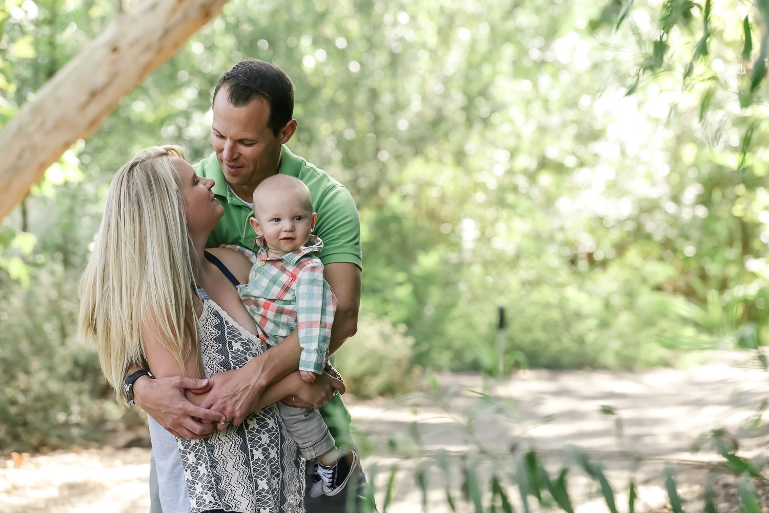 Long Beach Family Photos, Los Angeles Baby Portraits, 6 months milestones, Baby Austin, Gina Holt Photography, Outdoor Lifestyle Family Pictures, Best Family and Baby Photographer, Professional Family Photos