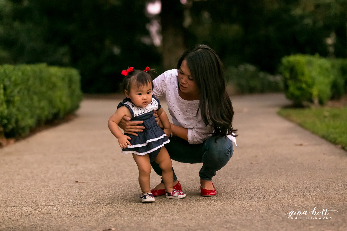  Family, casual, relaxed, fun, lifestyle, love, Los Angeles Family Photographer, Orange County Family Photographer, siblings, brother, sister, mother and daughter, father and son, mother and son, father and daughters, babies, Headshots, what to wear,