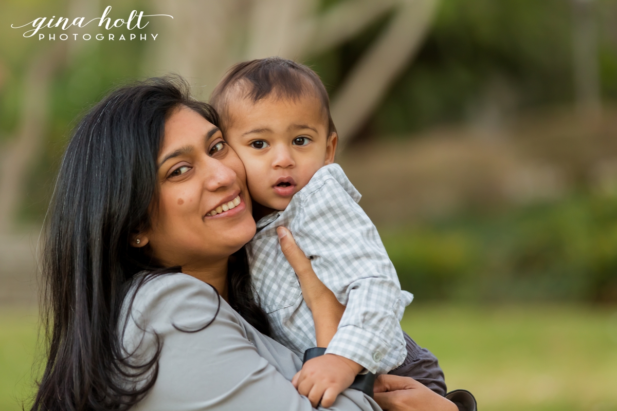  Family, casual, relaxed, fun, lifestyle, love, Los Angeles Family Photographer, Orange County Family Photographer, siblings, brother, sister, mother and daughter, father and son, mother and son, father and daughters, babies, Headshots, what to wear,