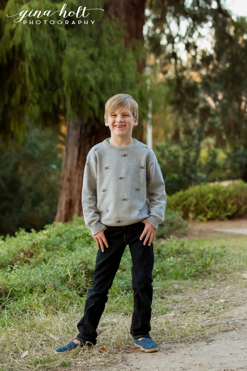  Family, casual, relaxed, fun, lifestyle, love, Los Angeles Family Photographer, Orange County Family Photographer, siblings, brother, sister, mother and daughter, father and son, mother and son, father and daughters, babies, Headshots, what to wear,