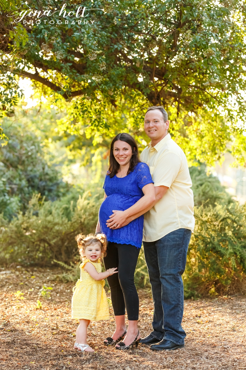  Family, casual, relaxed, fun, lifestyle, love, Los Angeles Family Photographer, Orange County Family Photographer, siblings, brother, sister, mother and daughter, father and son, mother and son, father and daughters, babies, Headshots, what to wear,