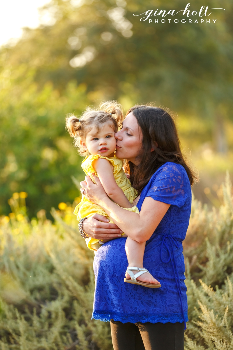  Family, casual, relaxed, fun, lifestyle, love, Los Angeles Family Photographer, Orange County Family Photographer, siblings, brother, sister, mother and daughter, father and son, mother and son, father and daughters, babies, Headshots, what to wear,