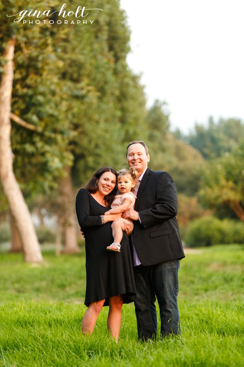  Family, casual, relaxed, fun, lifestyle, love, Los Angeles Family Photographer, Orange County Family Photographer, siblings, brother, sister, mother and daughter, father and son, mother and son, father and daughters, babies, Headshots, what to wear,