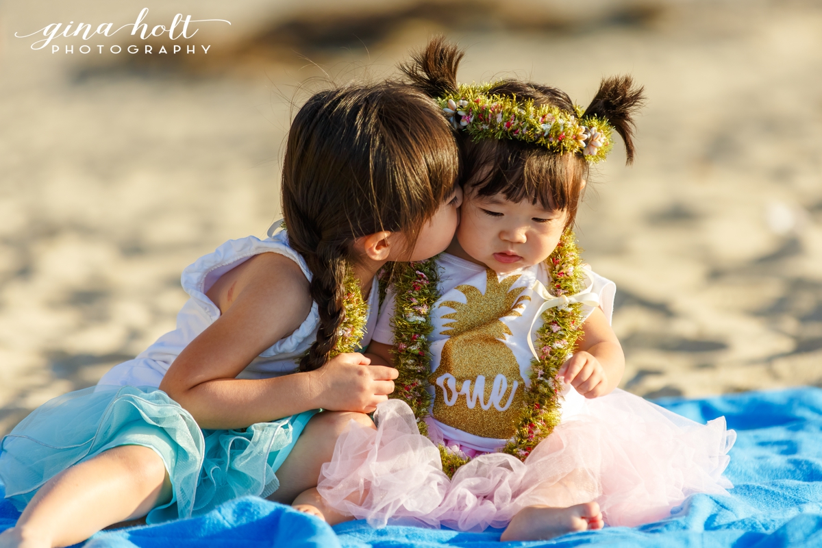  Family, casual, relaxed, fun, lifestyle, love, Los Angeles Family Photographer, Orange County Family Photographer, siblings, brother, sister, mother and daughter, father and son, mother and son, father and daughters, babies, Headshots, what to wear,