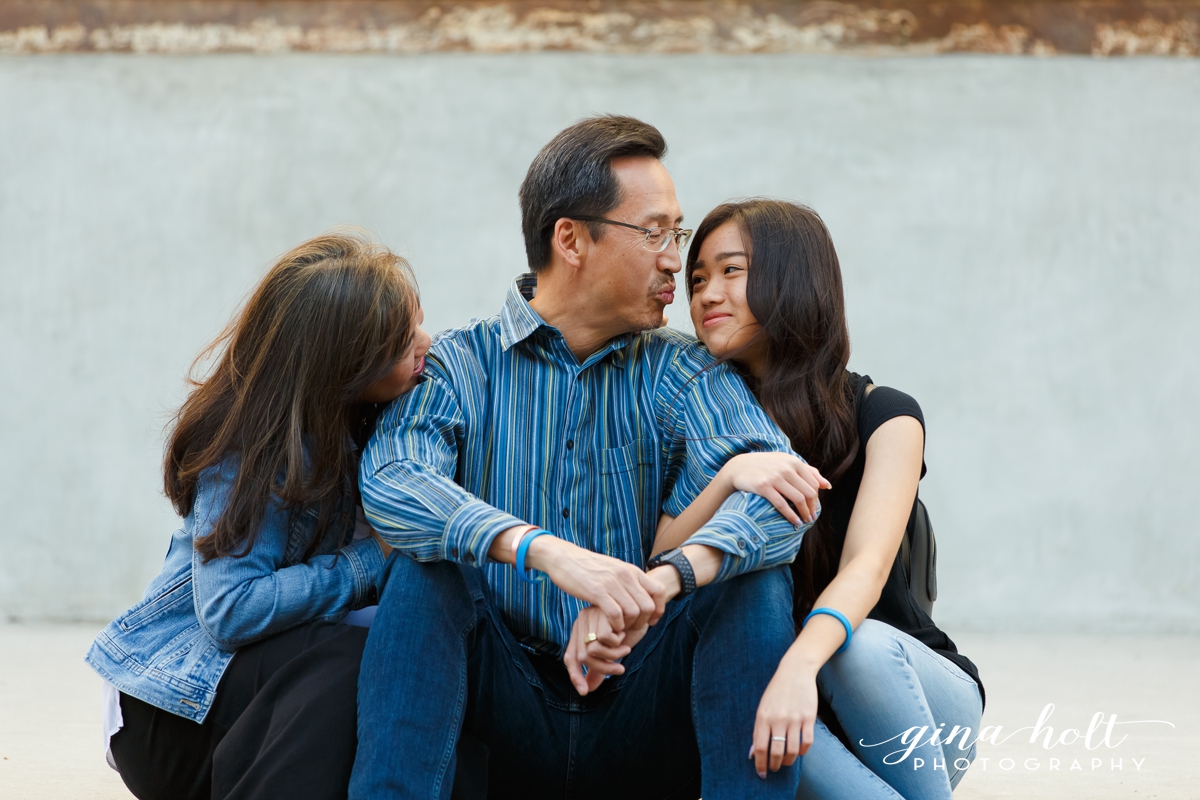  Family Photography, family poses, Claremont Family Photography, family photography ideas, family photography poses, family photography near me, family photography style, family photography location ideas, DTLA Urban Family Photography, what to wear 