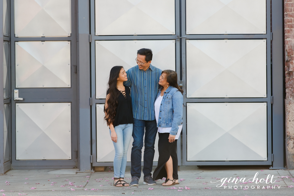  Family Photography, family poses, Claremont Family Photography, family photography ideas, family photography poses, family photography near me, family photography style, family photography location ideas, DTLA Urban Family Photography, what to wear 