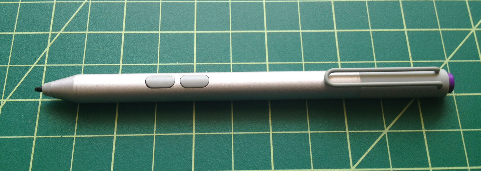 As Microsoft proudly proclaims, the new pen is definitely not a stylus. It has a nice metallic finish, two prominent buttons, a clip and a clickable end that automatically launches OneNote.