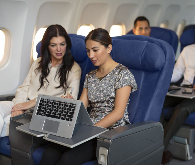 HP_EliteBook_x360_Lifestyle_Airplane_tcm245_2383832_tcm245_2384086_tcm245-2383832.jpg