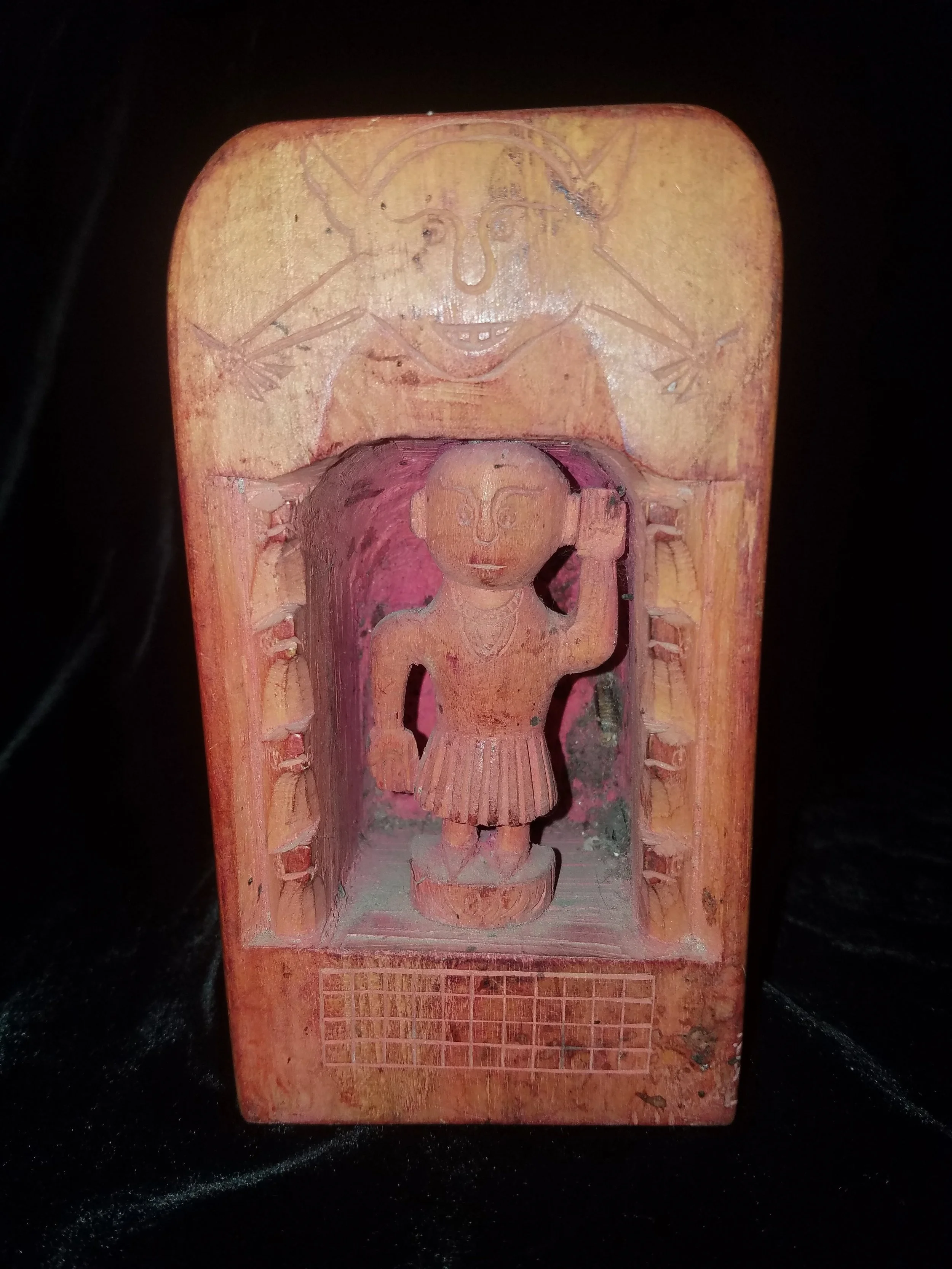 Hmong altar deity.jpg