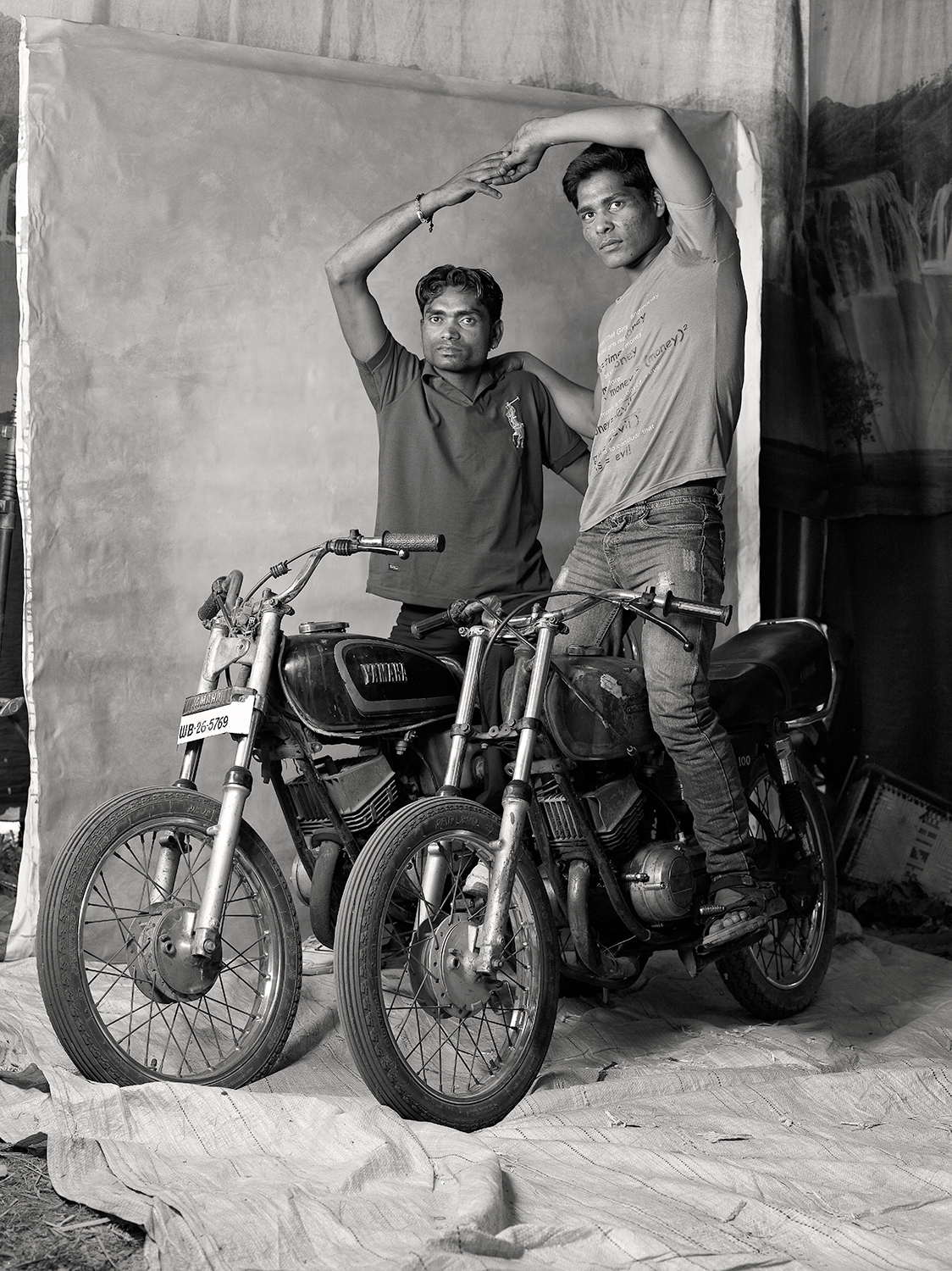 DEATH-WELL MOTORBIKE RIDERS, $40-55 WEEKLY, 2012