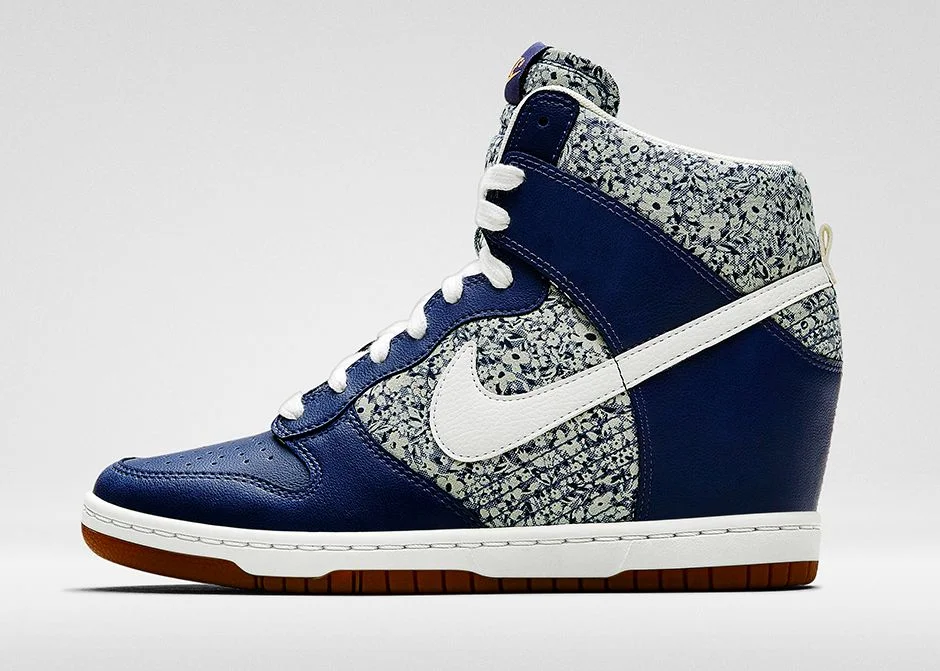 Nike Dunk Sky Hi Liberty 1